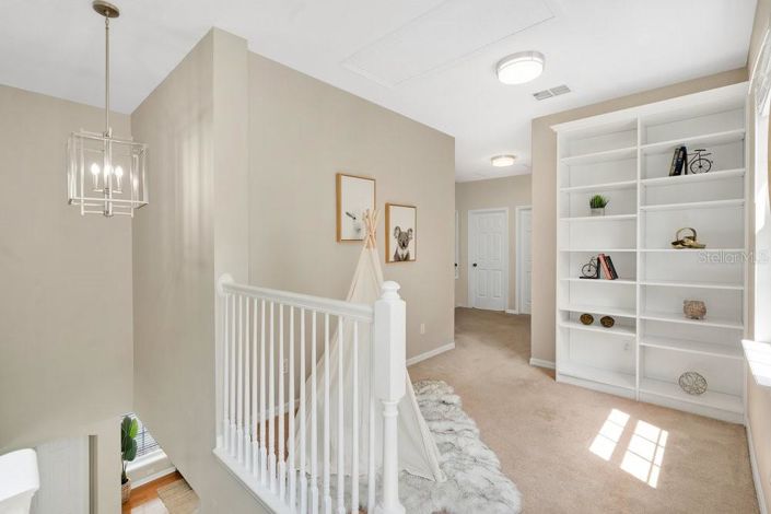 Image No.12-5 Bed Property for sale