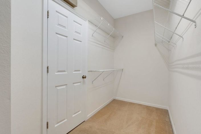 Image No.16-5 Bed Property for sale