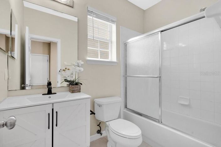 Image No.19-5 Bed Property for sale