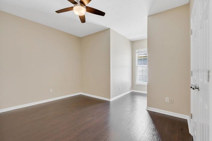 Image No.20-5 Bed Property for sale