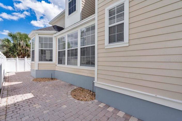 Image No.23-5 Bed Property for sale