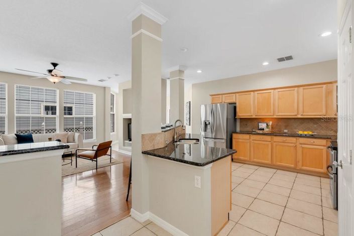 Image No.4-5 Bed Property for sale