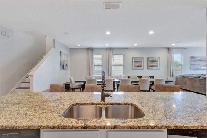 Image No.7-Propriété de 10 chambres à vendre à Kissimmee