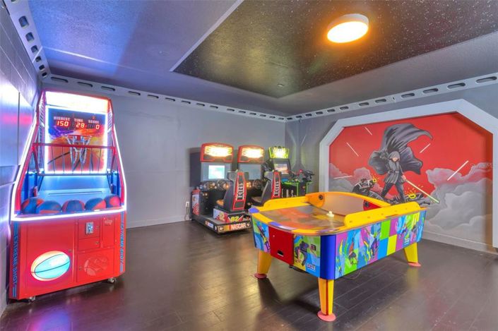 Image No.21-11 Bed Property for sale