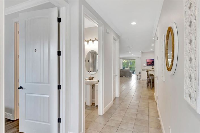 Image No.31-11 Bed Property for sale