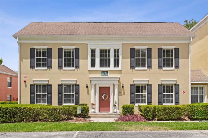 Image No.1-4 Bed Townhouse for sale