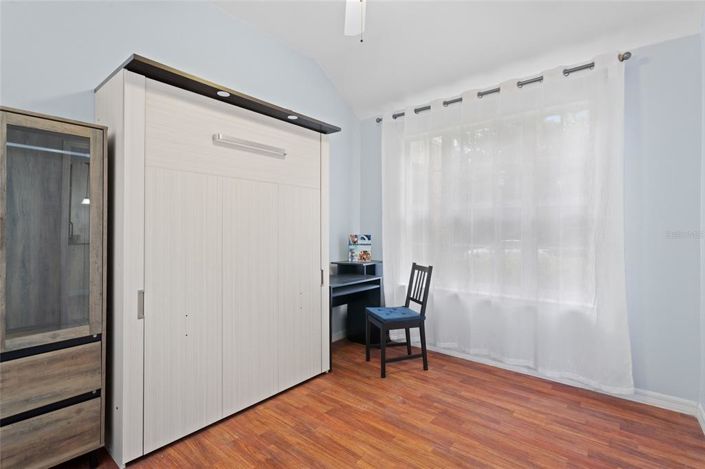 Image No.11-4 Bed Townhouse for sale