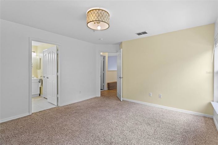 Image No.15-4 Bed Townhouse for sale