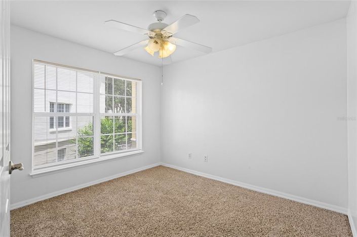 Image No.19-4 Bed Townhouse for sale