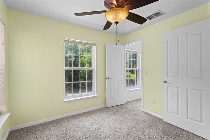 Image No.20-4 Bed Townhouse for sale