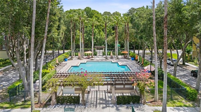 Image No.27-4 Bed Townhouse for sale