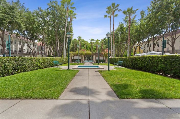 Image No.29-4 Bed Townhouse for sale