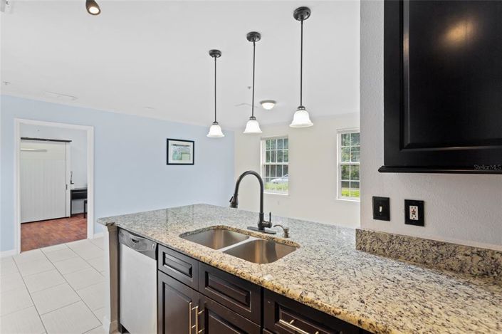 Image No.9-4 Bed Townhouse for sale