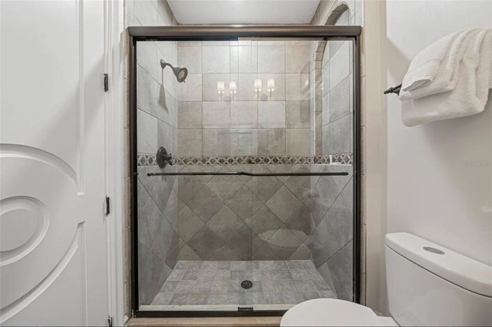 Image No.26-5 Bed Property for sale