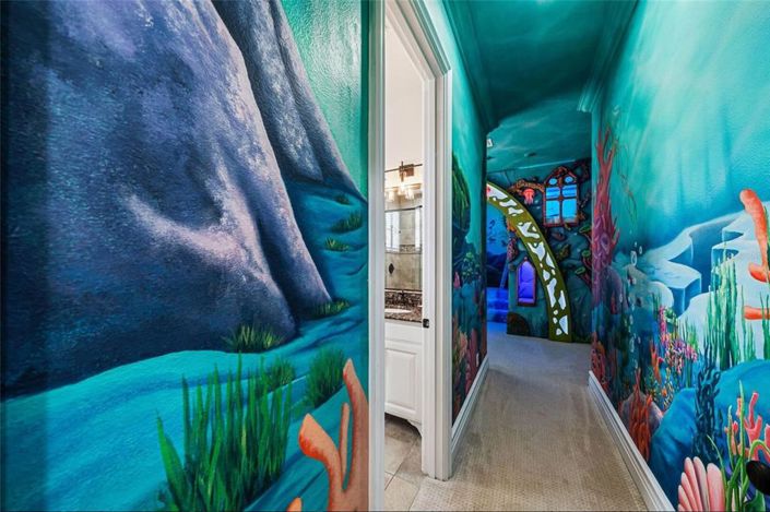 Image No.29-5 Bed Property for sale