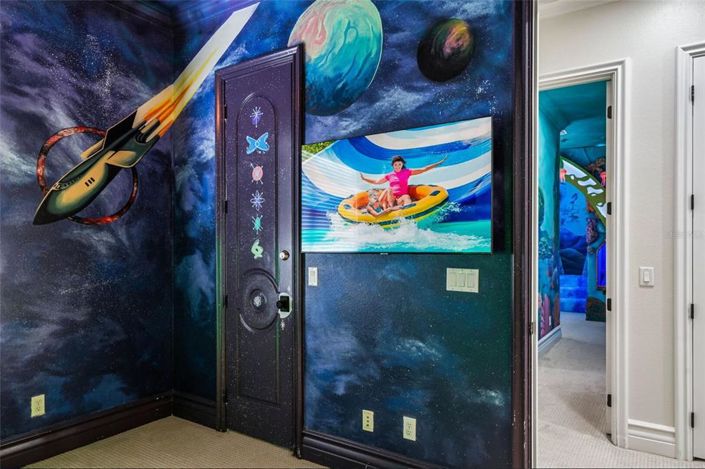 Image No.33-5 Bed Property for sale