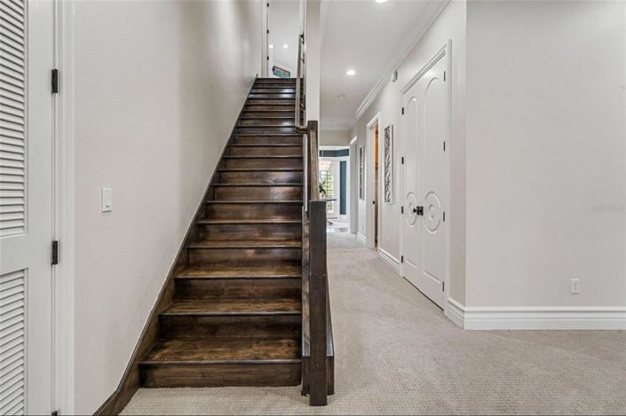 Image No.51-5 Bed Property for sale