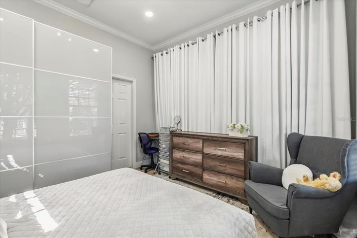 Image No.19-4 Bed Property for sale