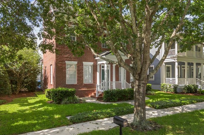 Image No.4-4 Bed Property for sale