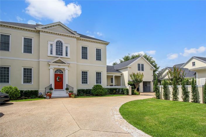 Image No.2-6 Bed Property for sale