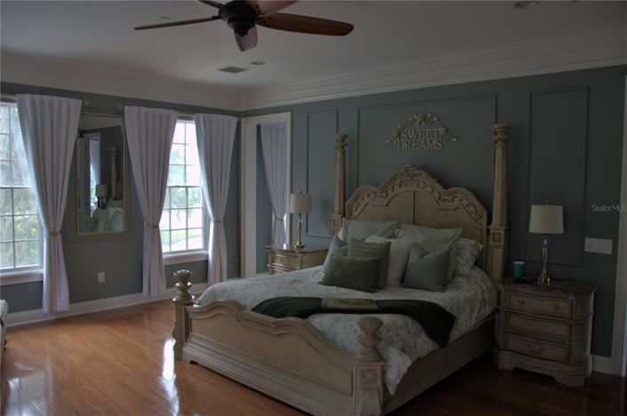 Image No.31-6 Bed Property for sale