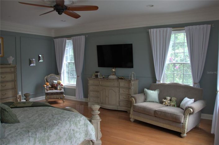 Image No.32-6 Bed Property for sale