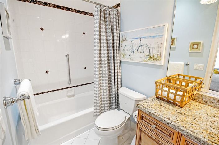 Image No.41-6 Bed Property for sale