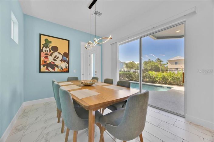 Image No.13-5 Bed Property for sale