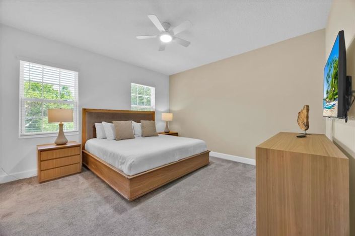 Image No.18-5 Bed Property for sale