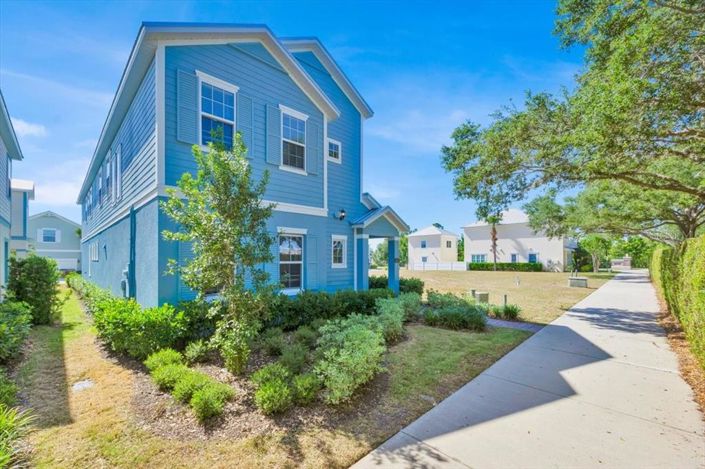 Image No.2-5 Bed Property for sale