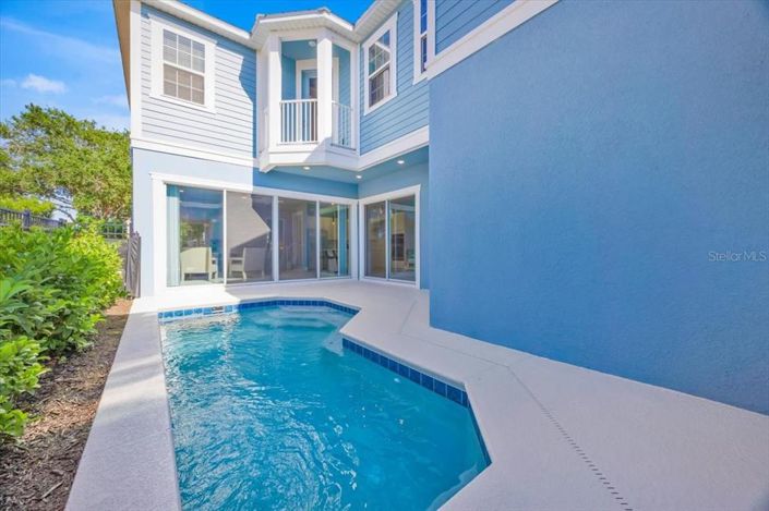 Image No.36-5 Bed Property for sale