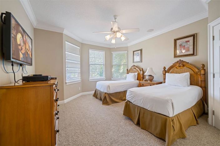 Image No.30-4 Bed Property for sale