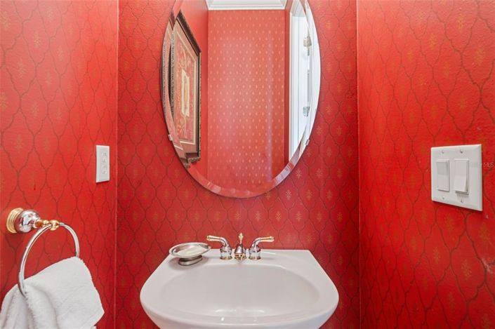 Image No.41-4 Bed Property for sale