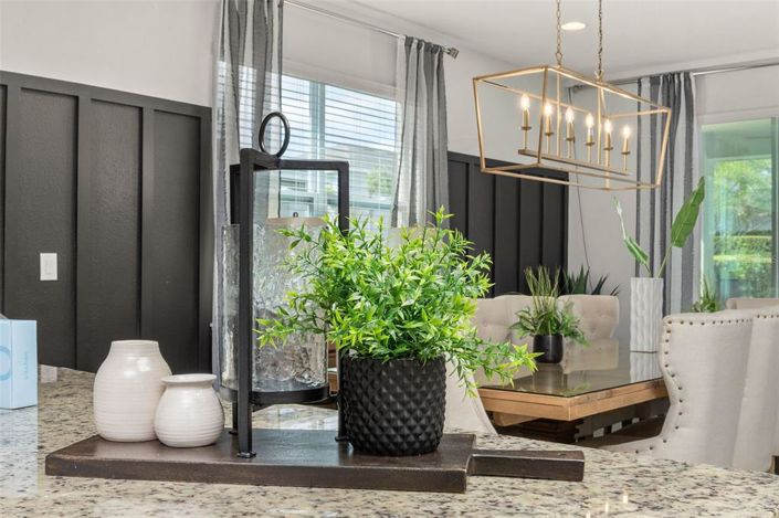 Image No.13-8 Bed Property for sale