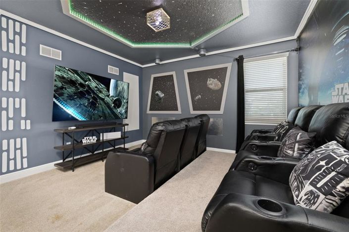 Image No.36-8 Bed Property for sale