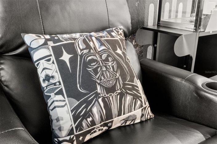 Image No.37-8 Bed Property for sale