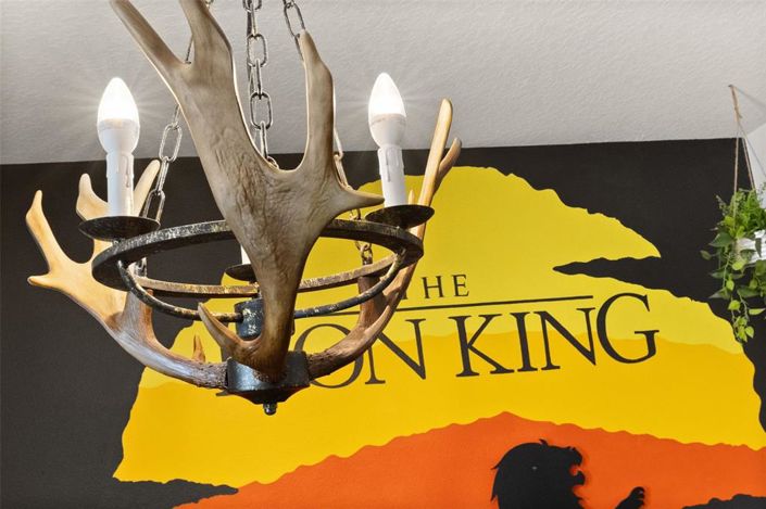 Image No.39-8 Bed Property for sale