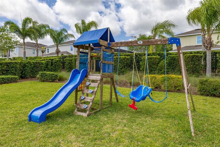 Image No.9-8 Bed Property for sale