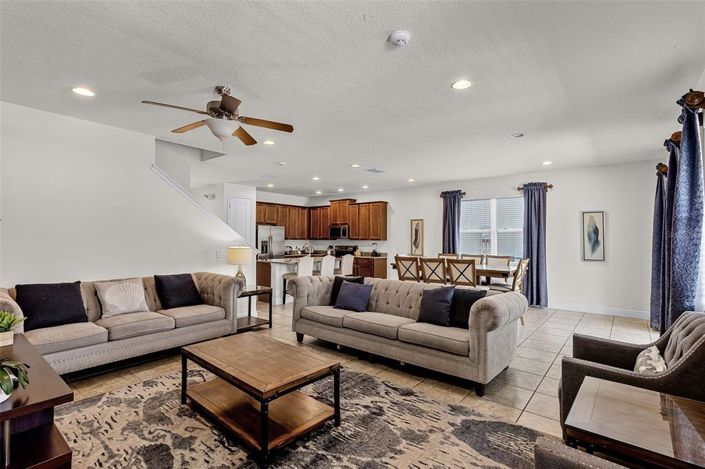 Image No.15-8 Bed Property for sale