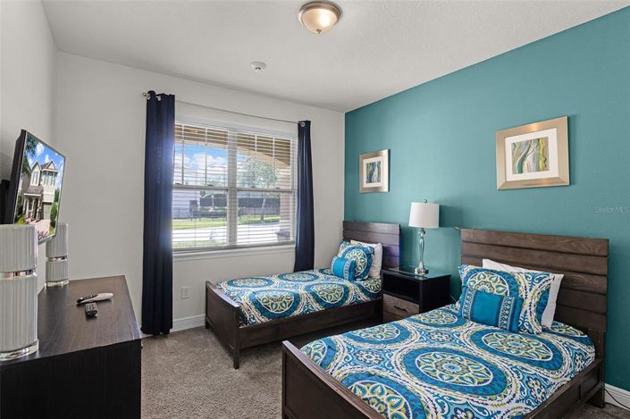 Image No.16-8 Bed Property for sale