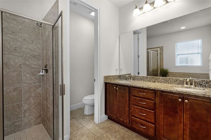 Image No.21-8 Bed Property for sale