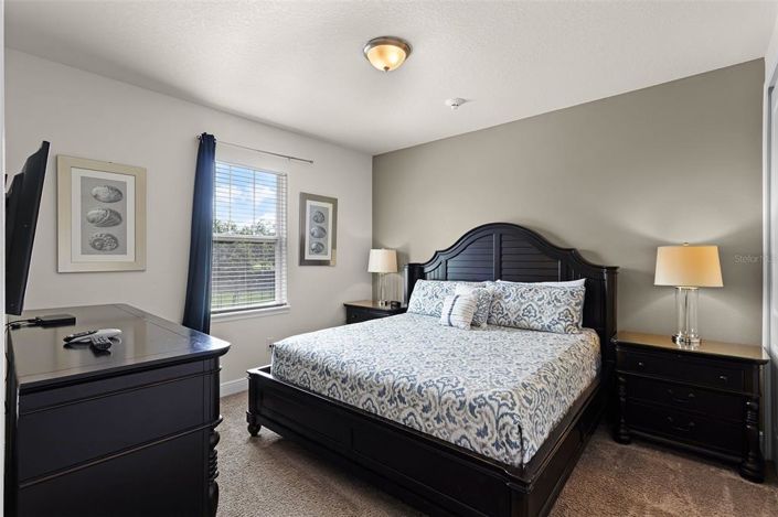 Image No.24-8 Bed Property for sale