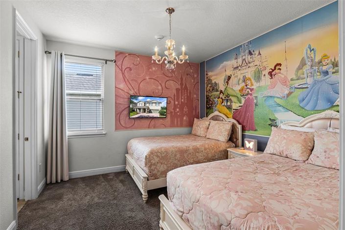 Image No.33-8 Bed Property for sale