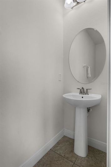 Image No.37-8 Bed Property for sale