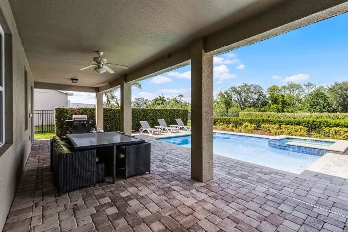 Image No.39-8 Bed Property for sale