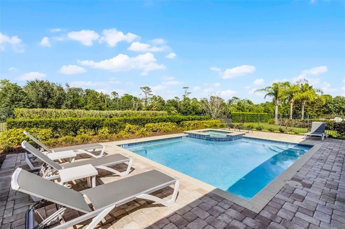 Image No.41-8 Bed Property for sale