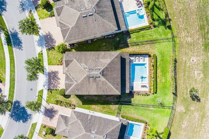 Image No.45-8 Bed Property for sale