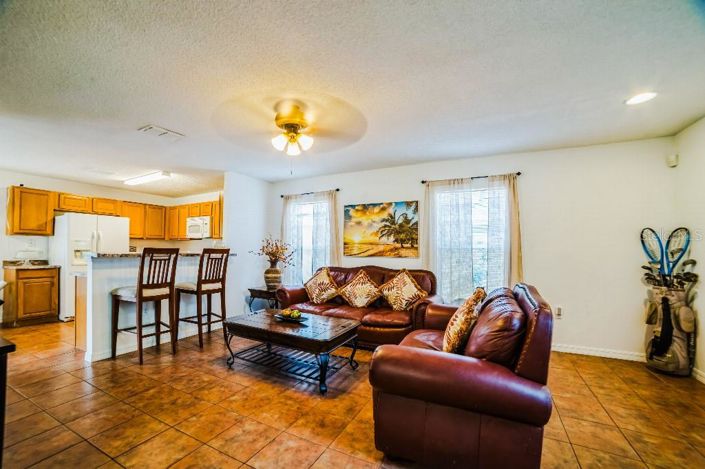 Image No.10-4 Bed Property for sale