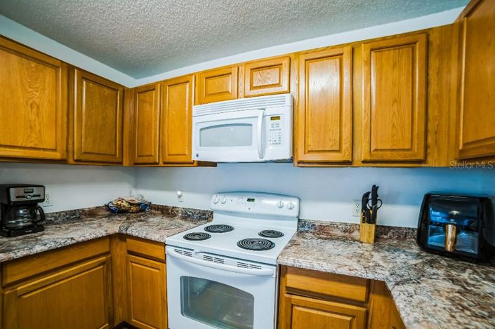 Image No.13-4 Bed Property for sale