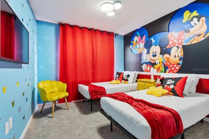 Image No.20-6 Bed Townhouse for sale